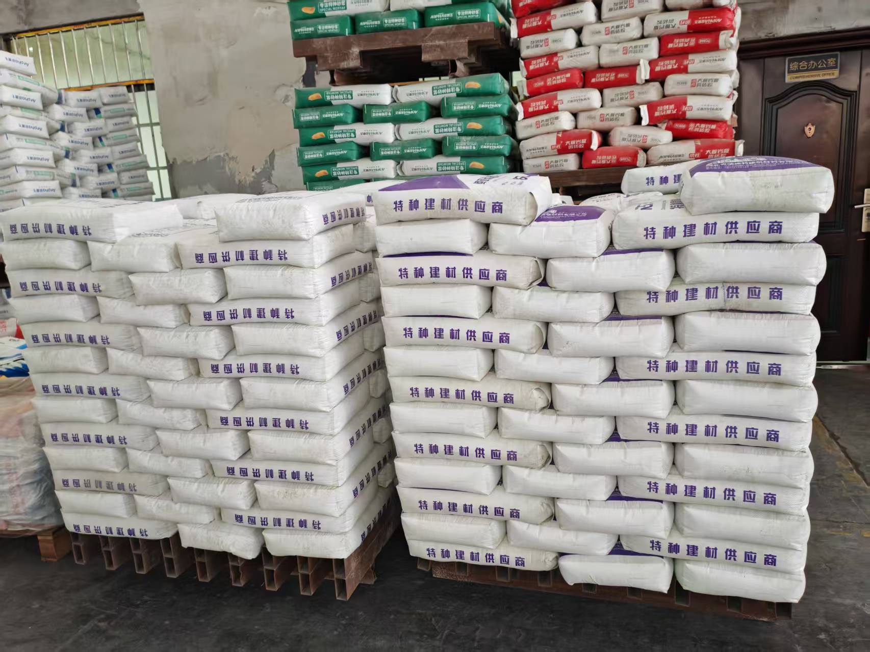 浠水拱顶带模注浆料